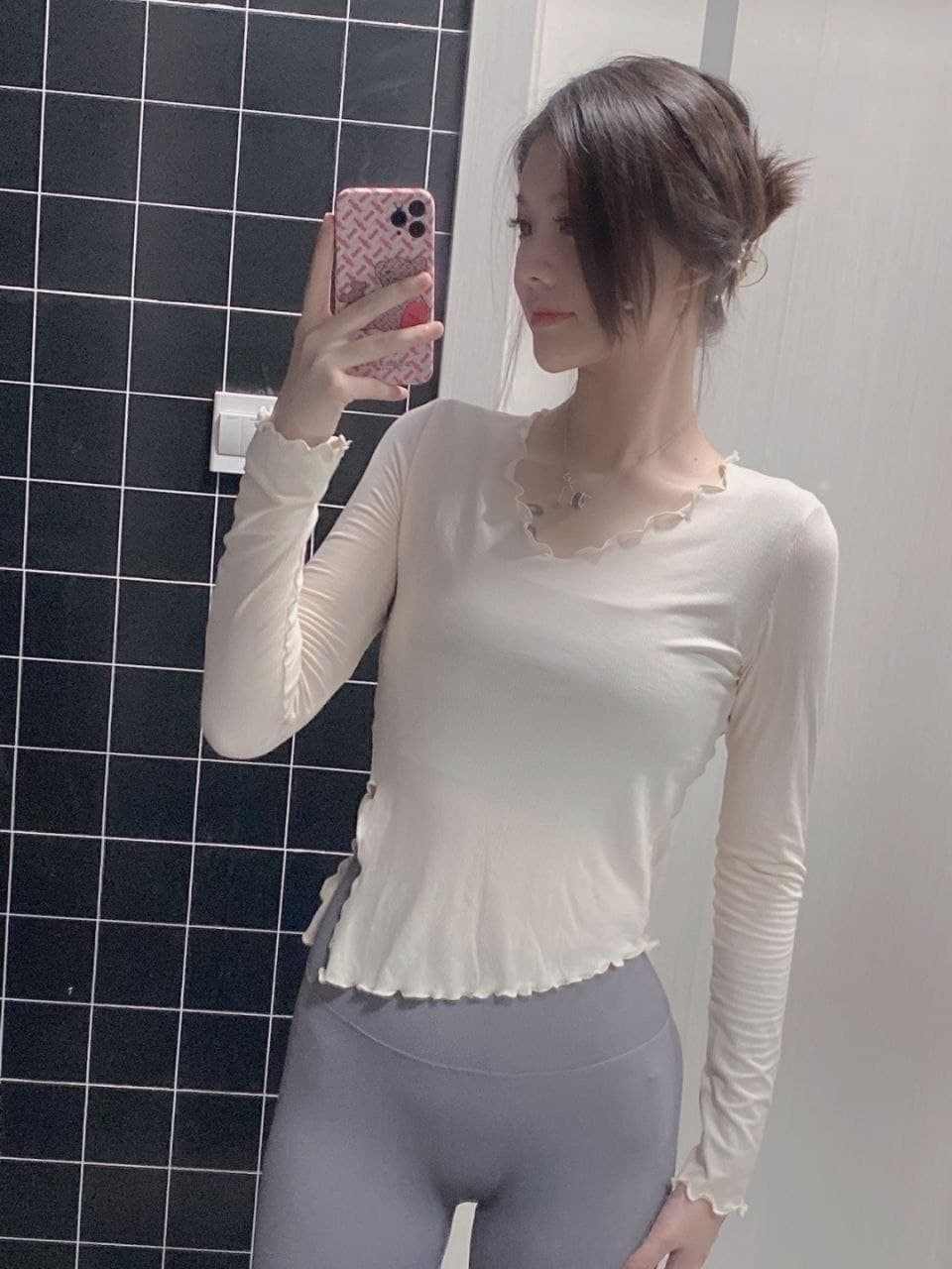 12612955.jpg